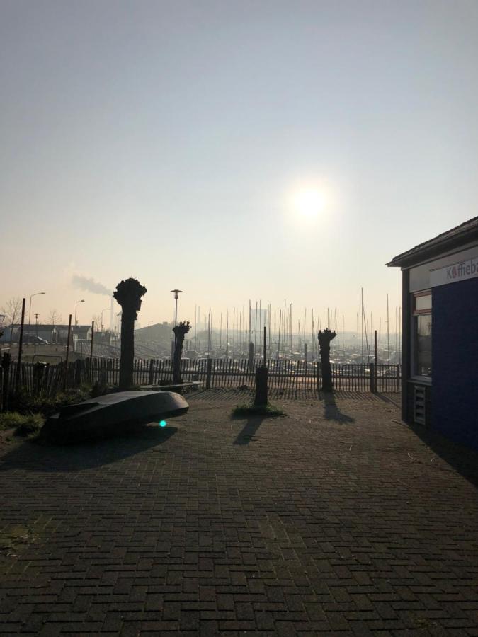 Bed And Breakfast De Biesbosch - In 'T Riet Дриммелен Экстерьер фото